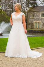 Load image into Gallery viewer, Venus - Bridal Gown from the Beautiful Brides plus collection - Size 20