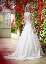 Load image into Gallery viewer, Exquisite -  Nicola Anne Ivory A-line Lace Bridal Gown Size 16
